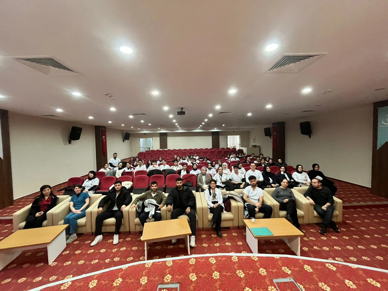 İç Hastalıkları Hemşireliği Dersi Geri Bildirim Toplantısı